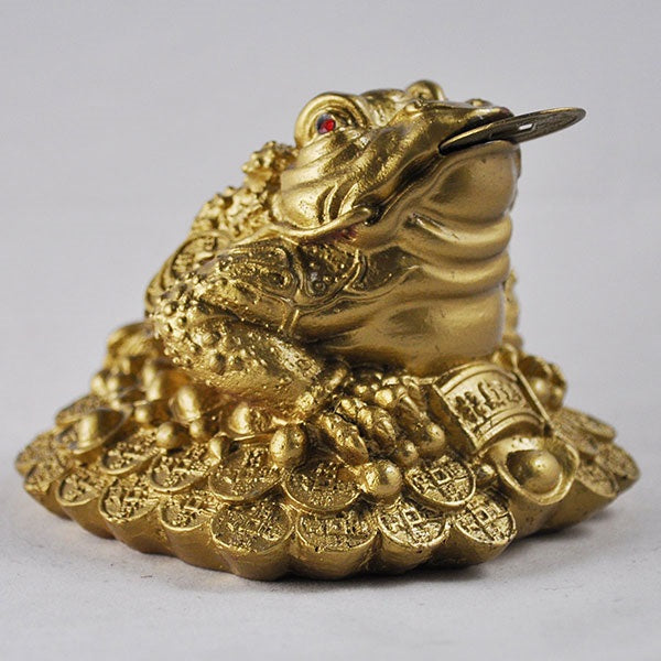 Money Toad, Gold Money Toad with coin, three legged toad with golden ingots, toad with 7 red dots, frog holding the ching dynasty